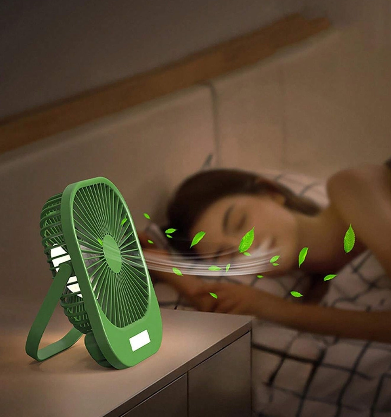 Mini Ventilator Portabil USB, 3 Trepte de Viteză și LED, Cap Rotativ 180°, Silențios și Compact – Ideal pentru Birou, Casă sau Mașină