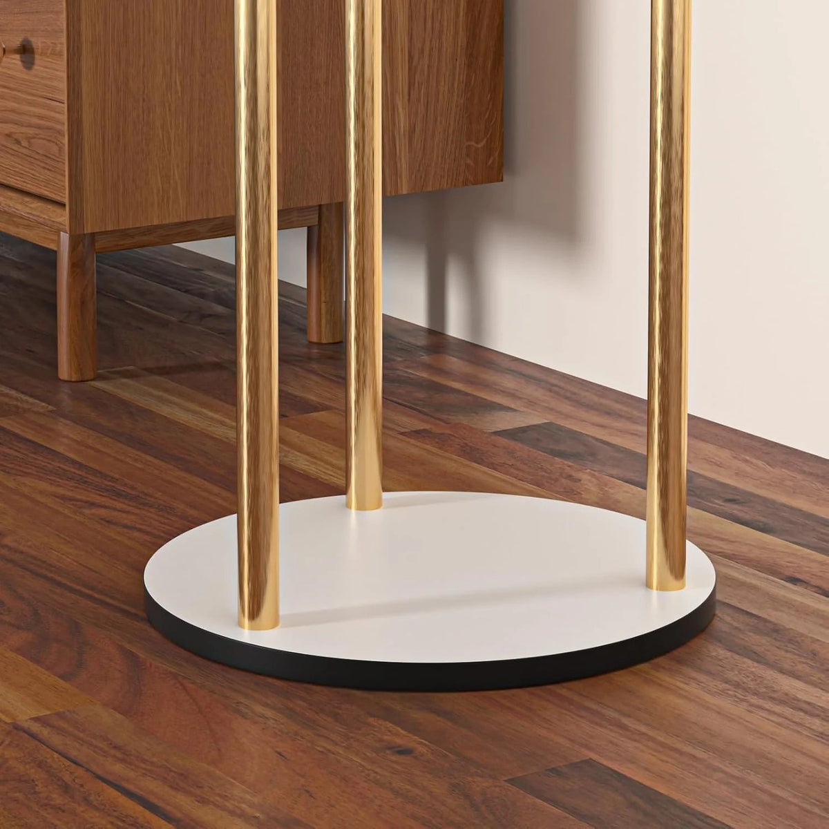 Cuier de Podea Auriu cu Baza tip Marmura, 9 Carlige si 3 Rafturi, 172 cm, Design Elegant pentru Hol si Dormitor