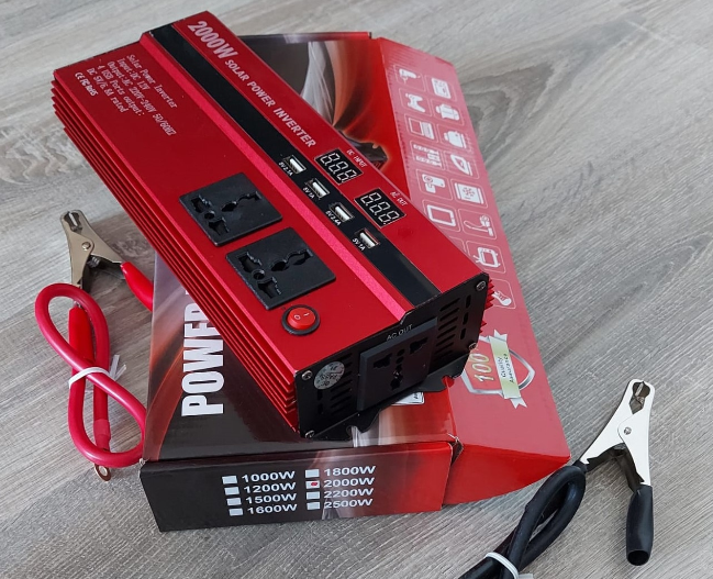 Invertor Auto pentru Sistem Solar, 12V, Display Dublu cu 4 Mufe USB, 2 Iesiri