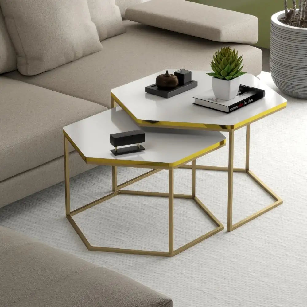 Set 2 Masute Hexagonale cu Blat Alb | Cadru Metalic Auriu | Design Suprapus