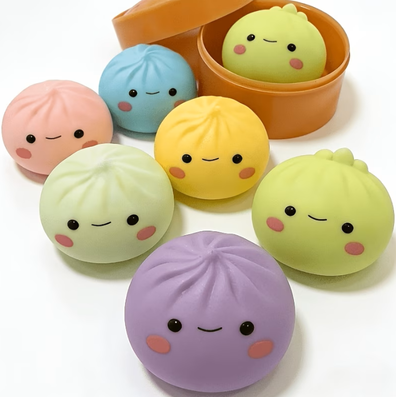 Jucarie de relaxare Squishy Dumpling 10 cm – Super moale, efect antistres, modele surpriza in cutie