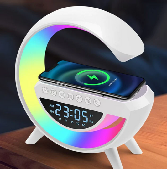 Lampa Smart LED RGB si Incarcator Wireless 15W, Lumini Ambientale, Sincronizare muzicala, Difuzor 5W, Muzica Bluetooth, USB, FM Radio, MicroSD, AUX, Afisaj Ceas Digital
