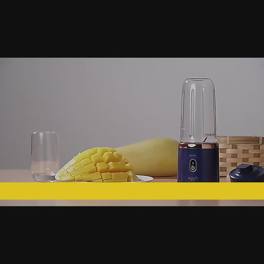 Mini Blender Portabil Werstil, 6 Lame, 400 ml, Incarcare USB