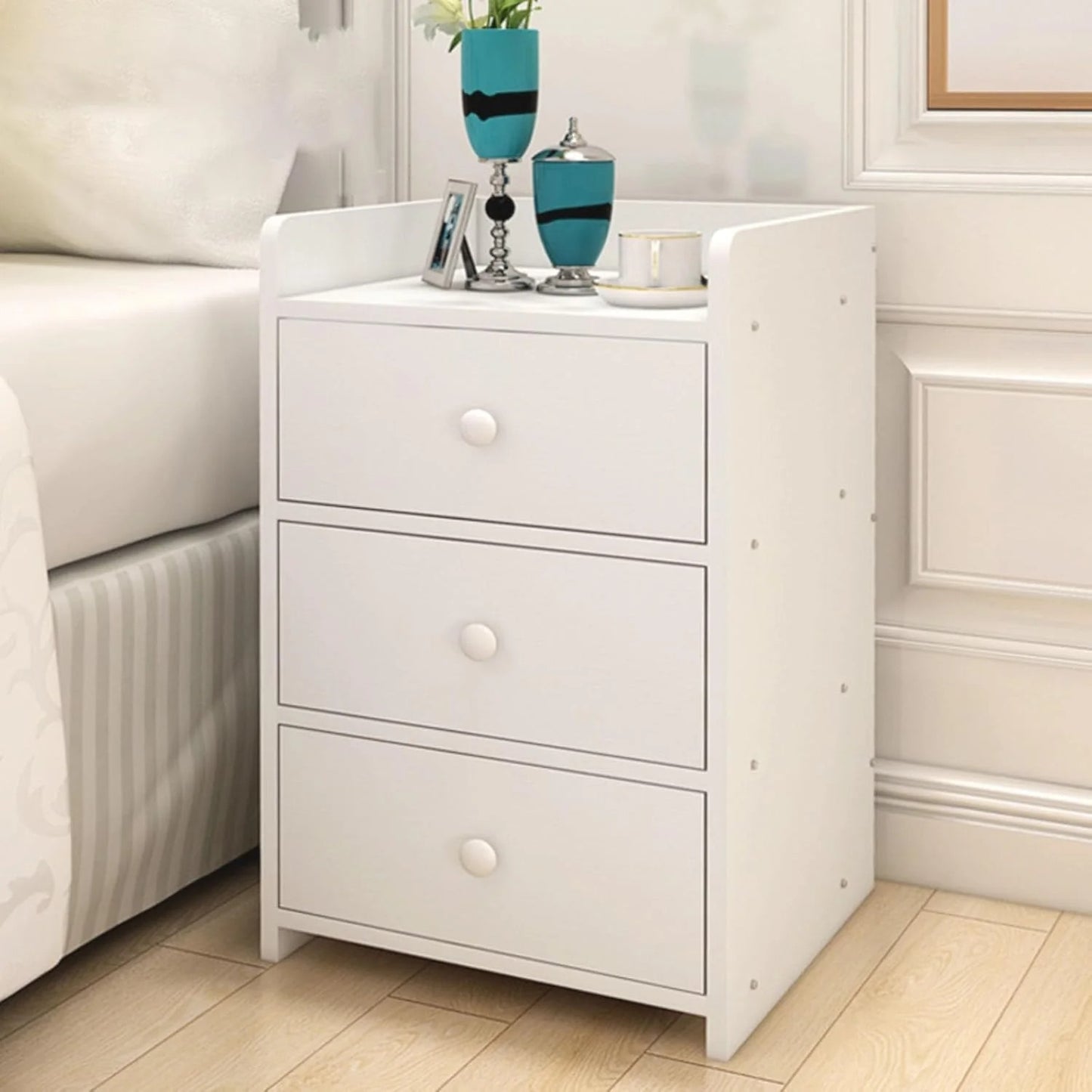 Noptiera Compacta cu 3 Sertare | PAL Melaminat | Design Minimalist | Alba | 32.2x26x48 cm