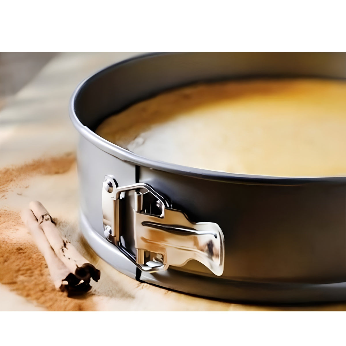 Set 3 Tavi Rotunde pentru Copt | Baza Detasabila | 24 / 26 / 28 cm | Negru | Pentru Torturi si Prajituri