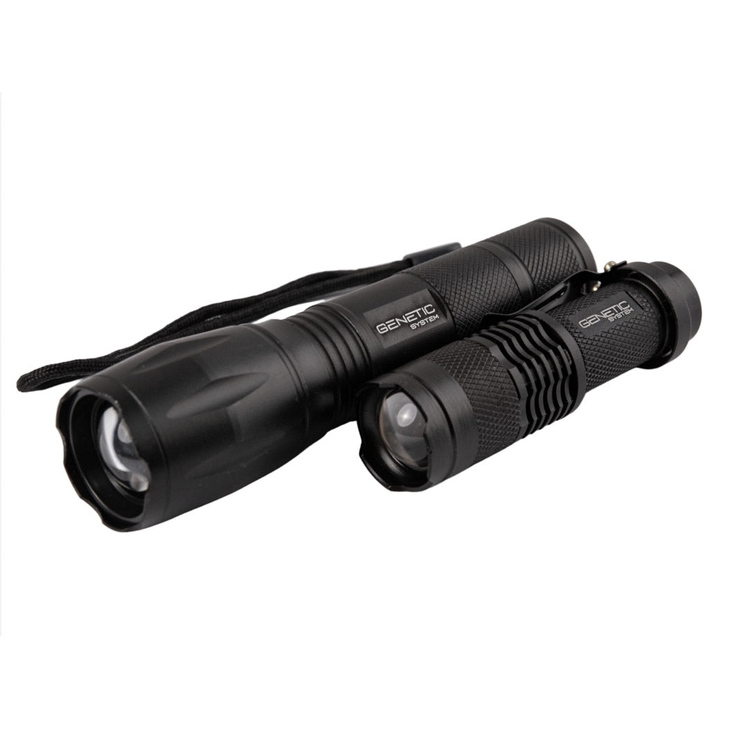 Set Profesional 2 Lanterne LED Cu Zoom | Acumulatori + Încărcător + Cutie Transport | Rezistente IPX4