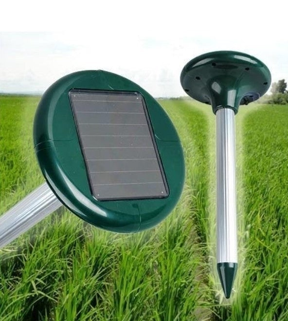 Set 4 aparate pentru alungarea cartitelor WERSTIL cu incarcare solara - Dispozitiv ultrasonic